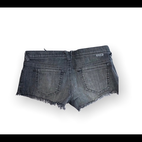 Roxy Red Lips Black Denim Shorts Sz 3 - Picture 2 of 4